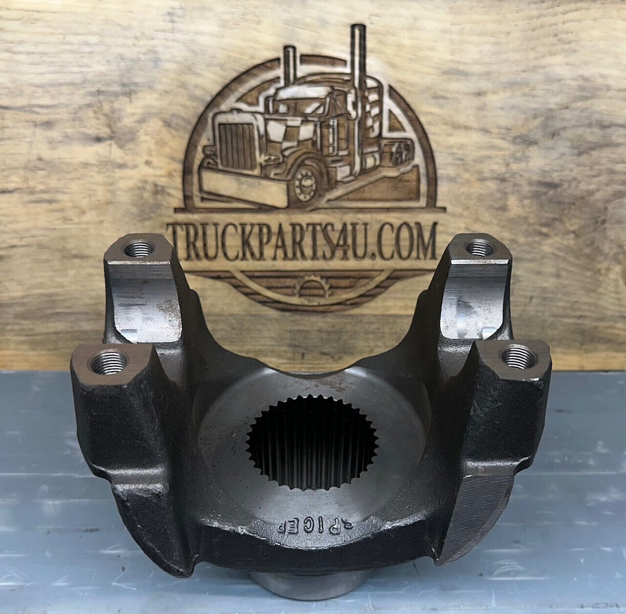 6-4-8691-1 Dana Spicer 1710 series end yoke, alternate 6-4-8701-1X, new genuine